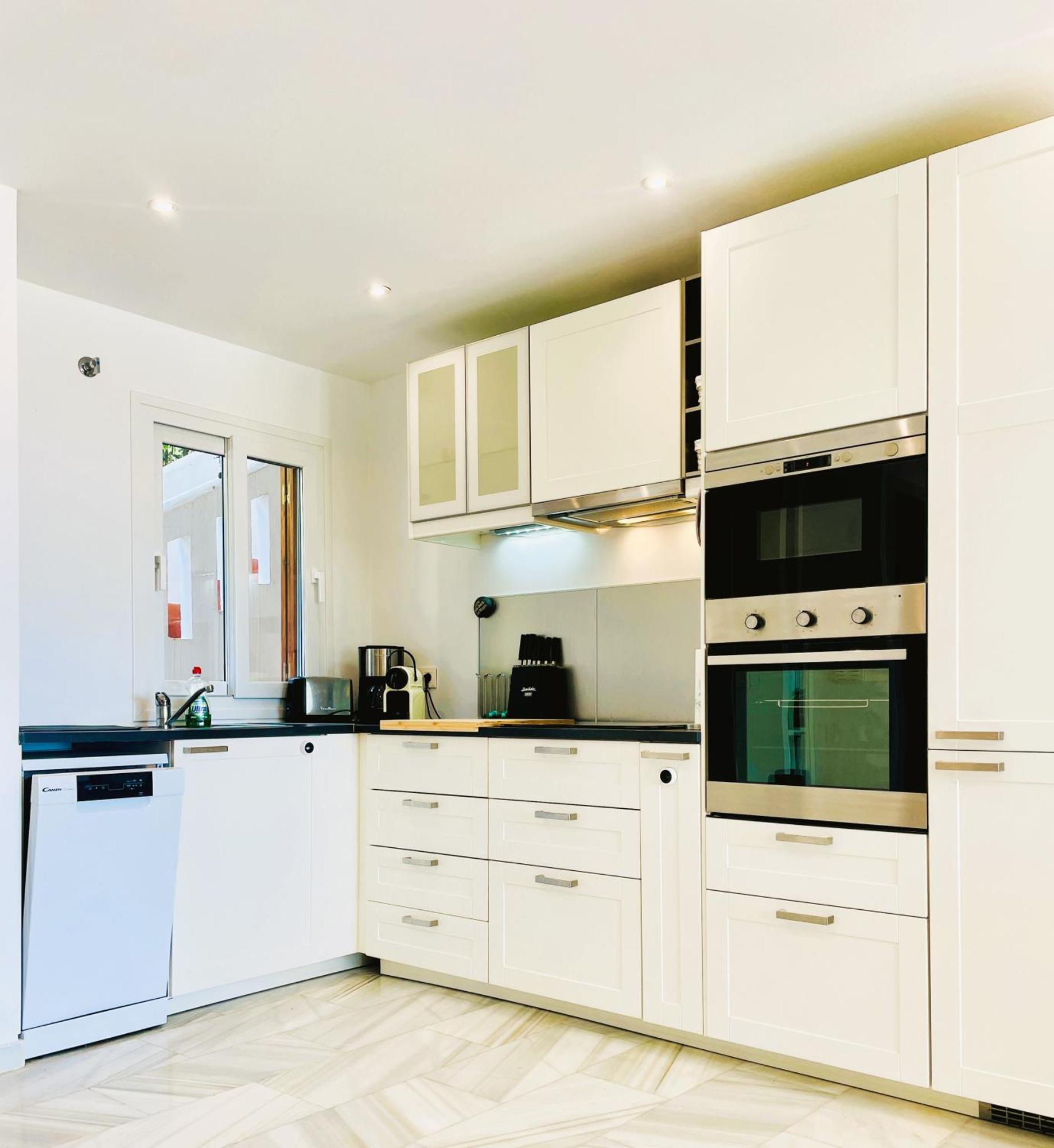 Modern Garden Apartment With A Fantastic Sea View And A Private Garden Sitio de Calahonda ภายนอก รูปภาพ